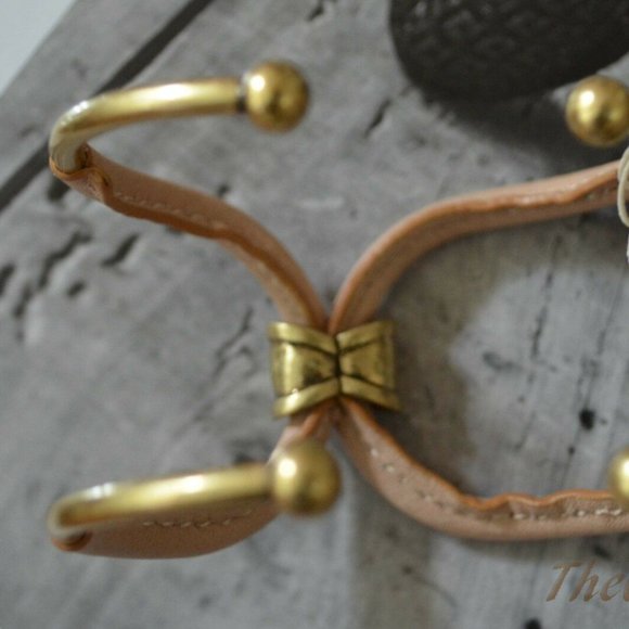 NEW! Lucky brand Leather Gold-Tone Cuff Bracelet - Picture 4 of 4